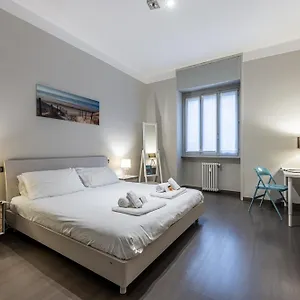  Apartamento Sant' Ambrogio Flat